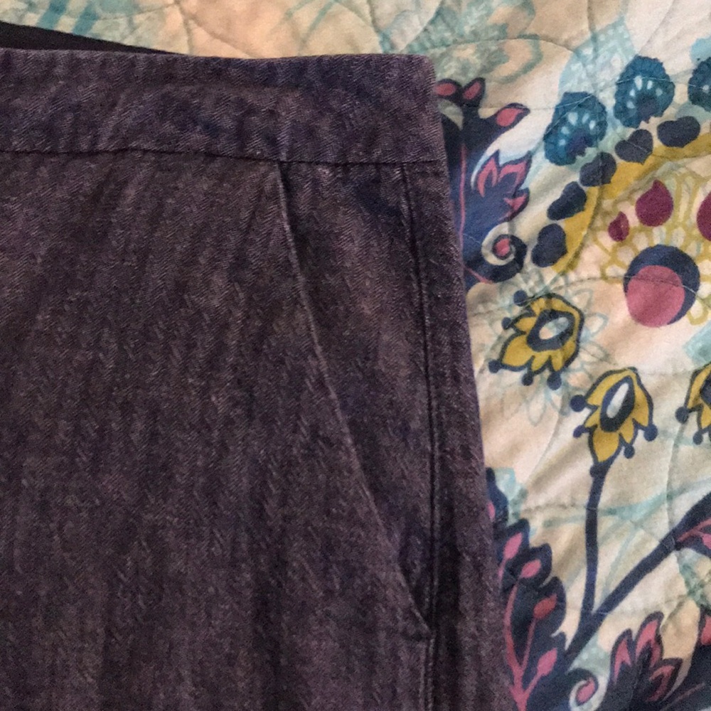 Size 12 shorts - Picture 5 of 7